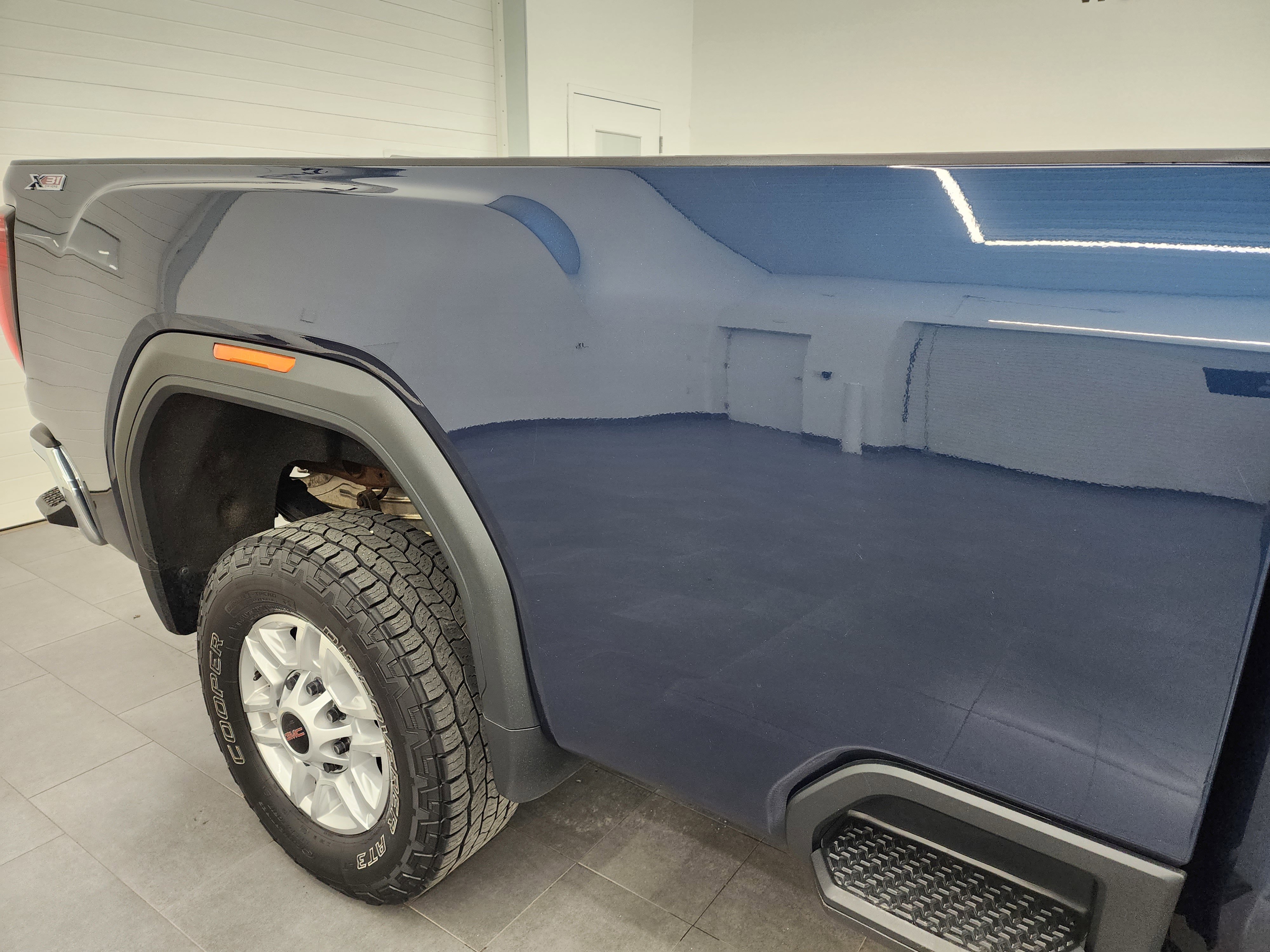 Used 2021 GMC Sierra 2500 SLE w/ X31 Off-Road Package AWD/4WD image 60