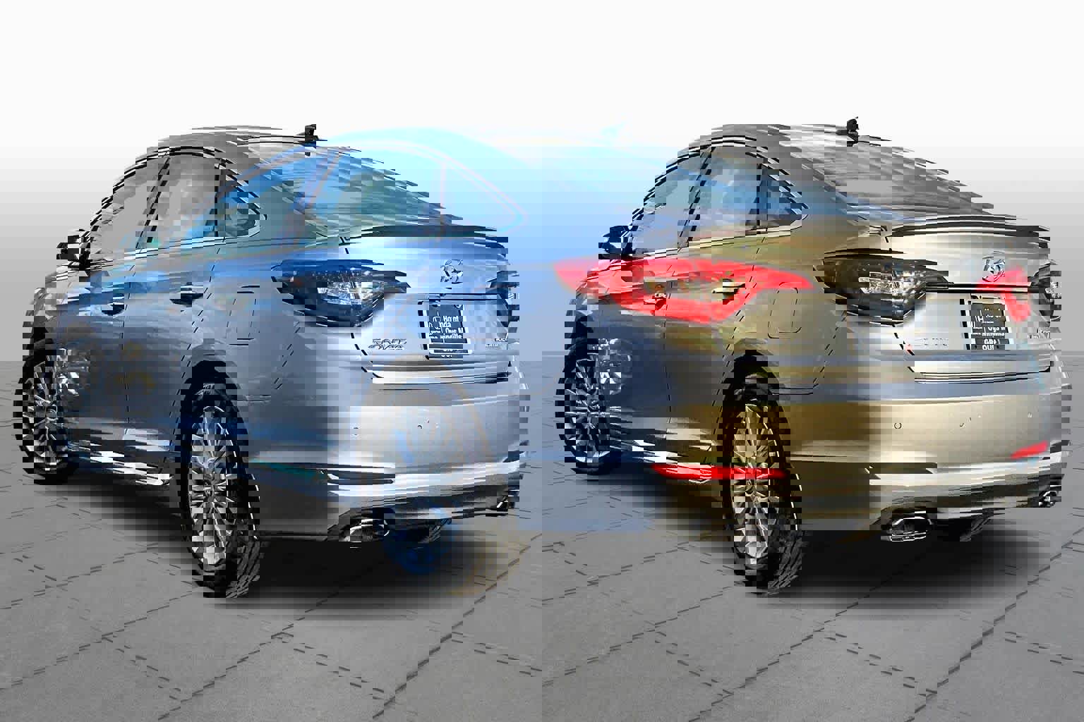 Used 2015 Hyundai Sonata Limited w/ Option Group 06 image 11