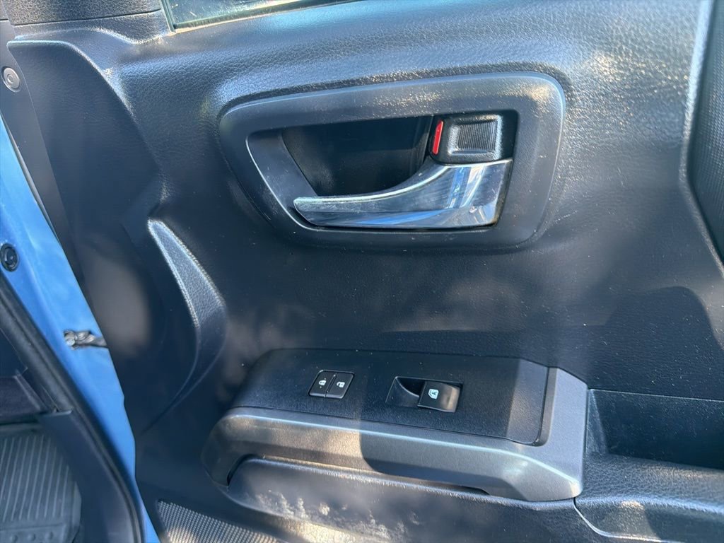 Used 2019 Toyota Tacoma TRD Off-Road image 29