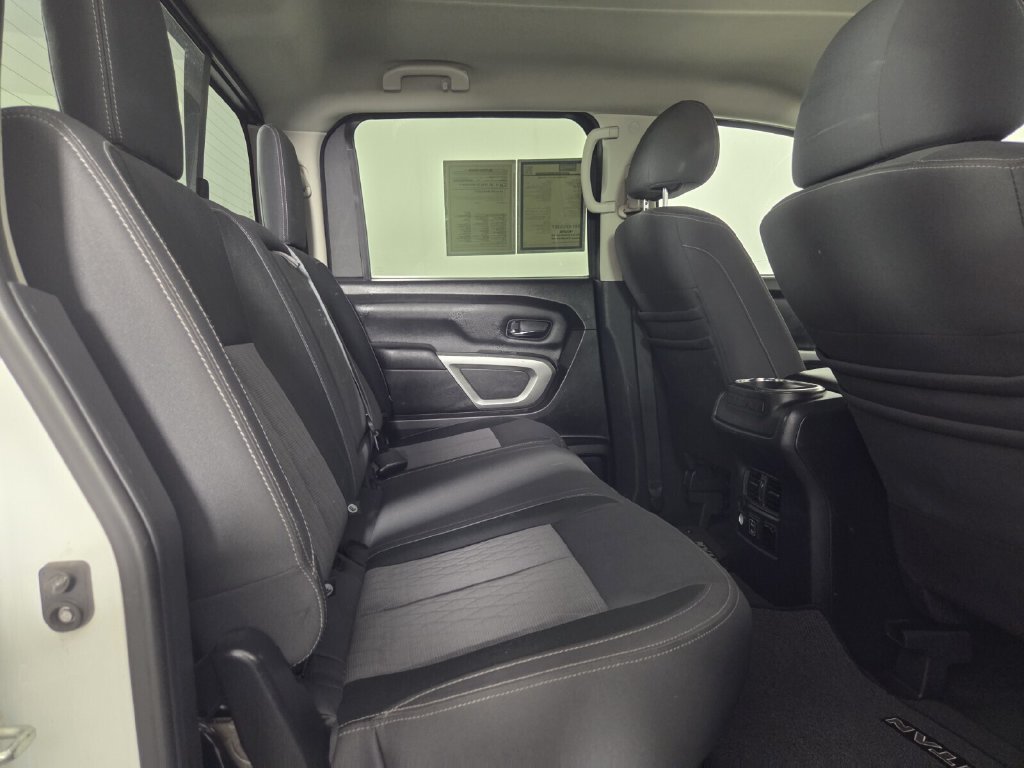 Used 2021 Nissan Titan SV w/ SV Convenience Package AWD/4WD image 30