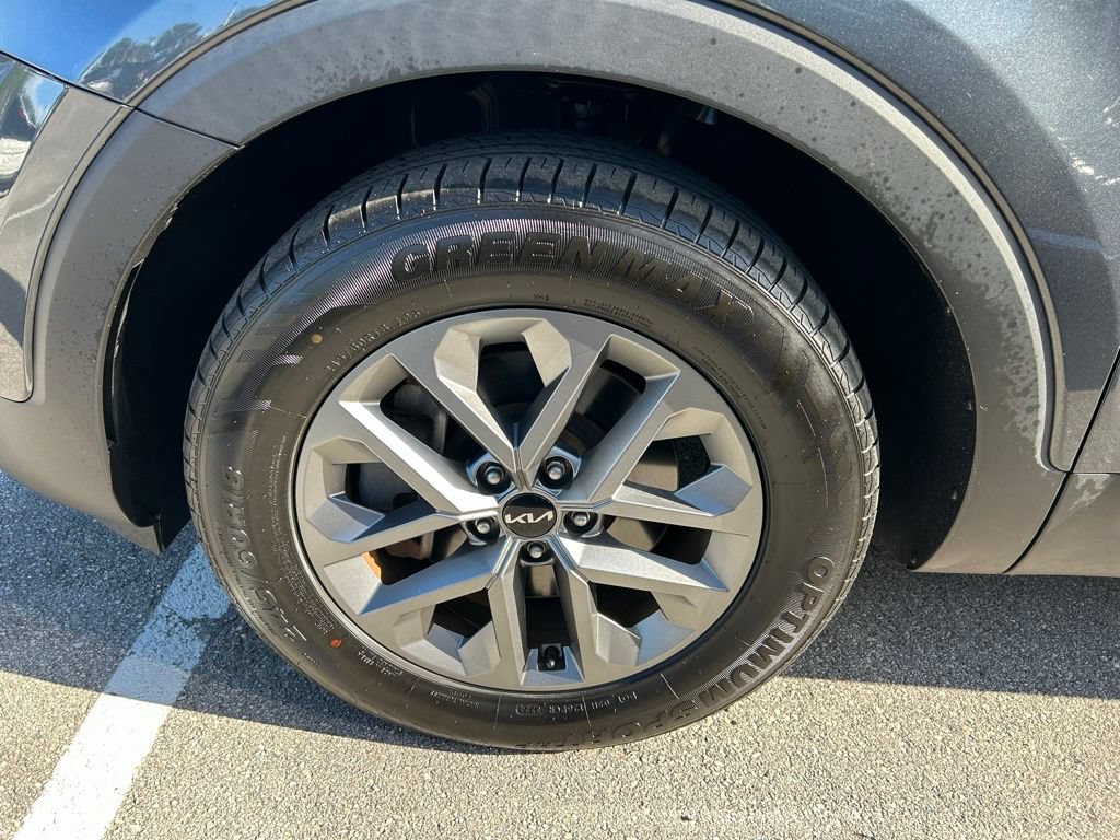 Used 2023 Kia Telluride LX FWD image 50