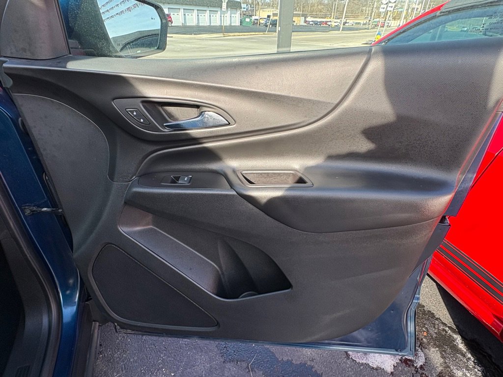 Used 2019 Chevrolet Equinox LT image 17
