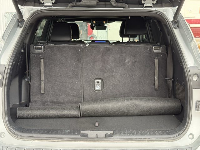 Used 2024 Toyota Highlander XSE FWD image 36