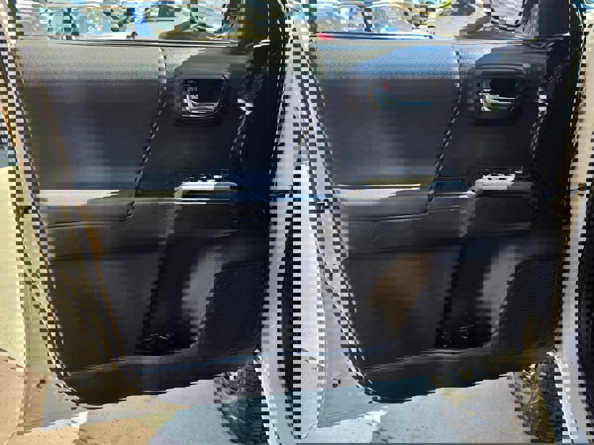 Used 2016 Toyota Tacoma TRD Sport w/ Premium & Technology Package image 30