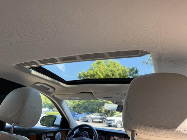Used 2018 Mercedes-Benz E 300 4MATIC image 36