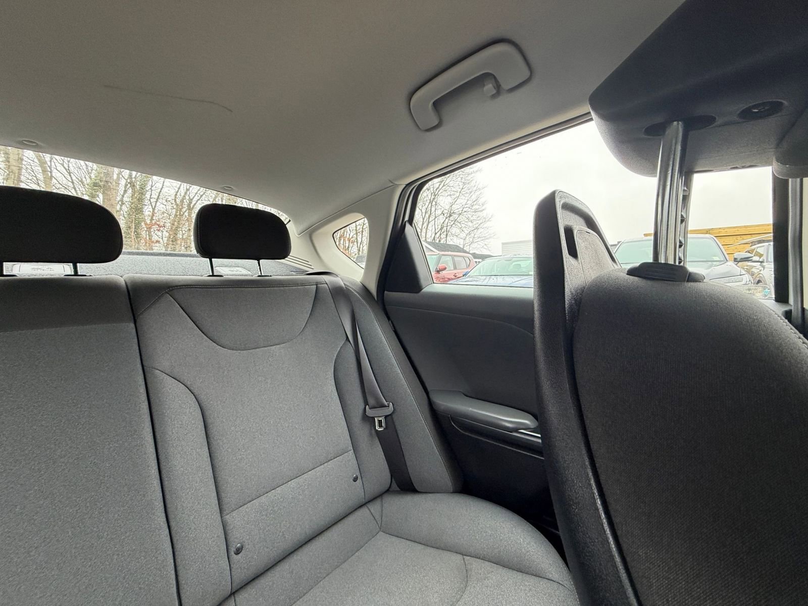 Used 2025 Kia K4 FWD image 36