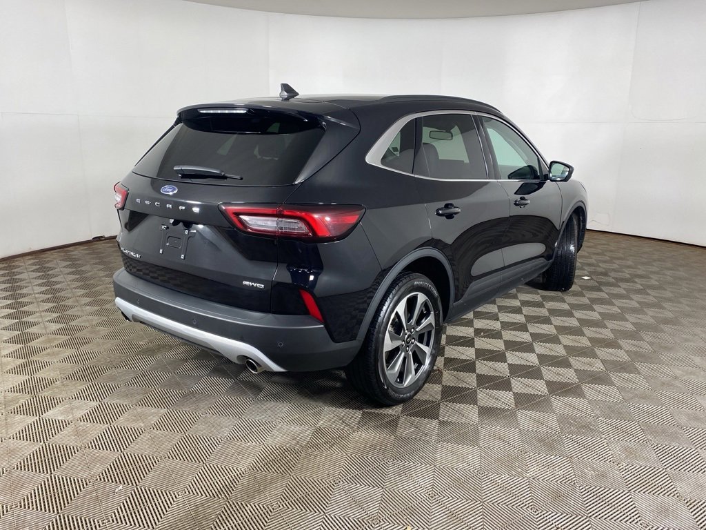 Used 2024 Ford Escape Platinum image 21