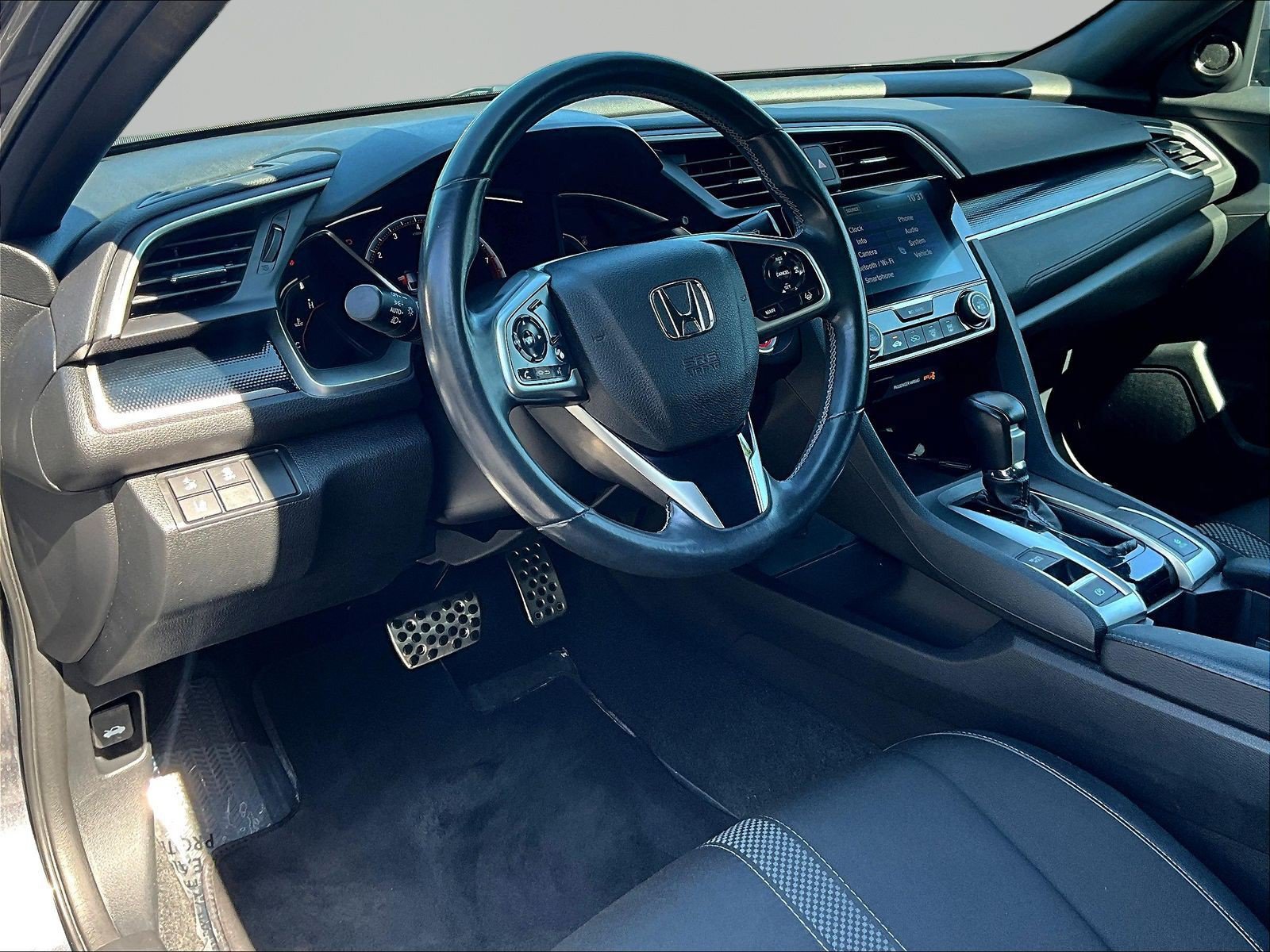 Used 2019 Honda Civic Sport image 16