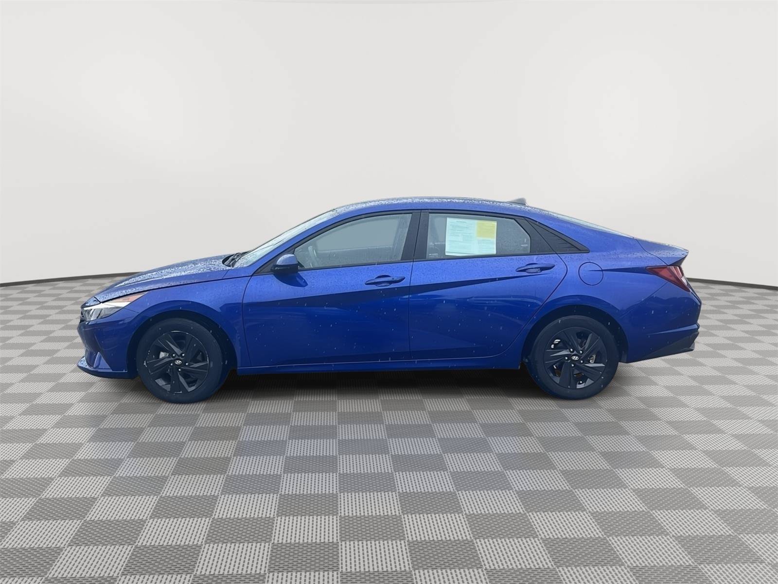 Certified 2023 Hyundai Elantra SEL FWD image 9