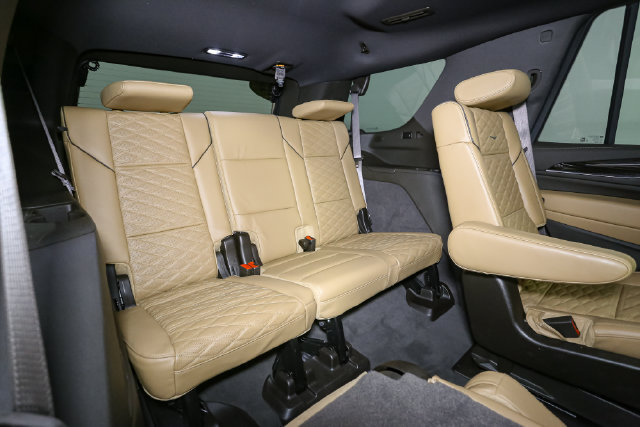 Used 2024 Cadillac Escalade Sport w/ LPO, ONYX Package AWD/4WD image 22