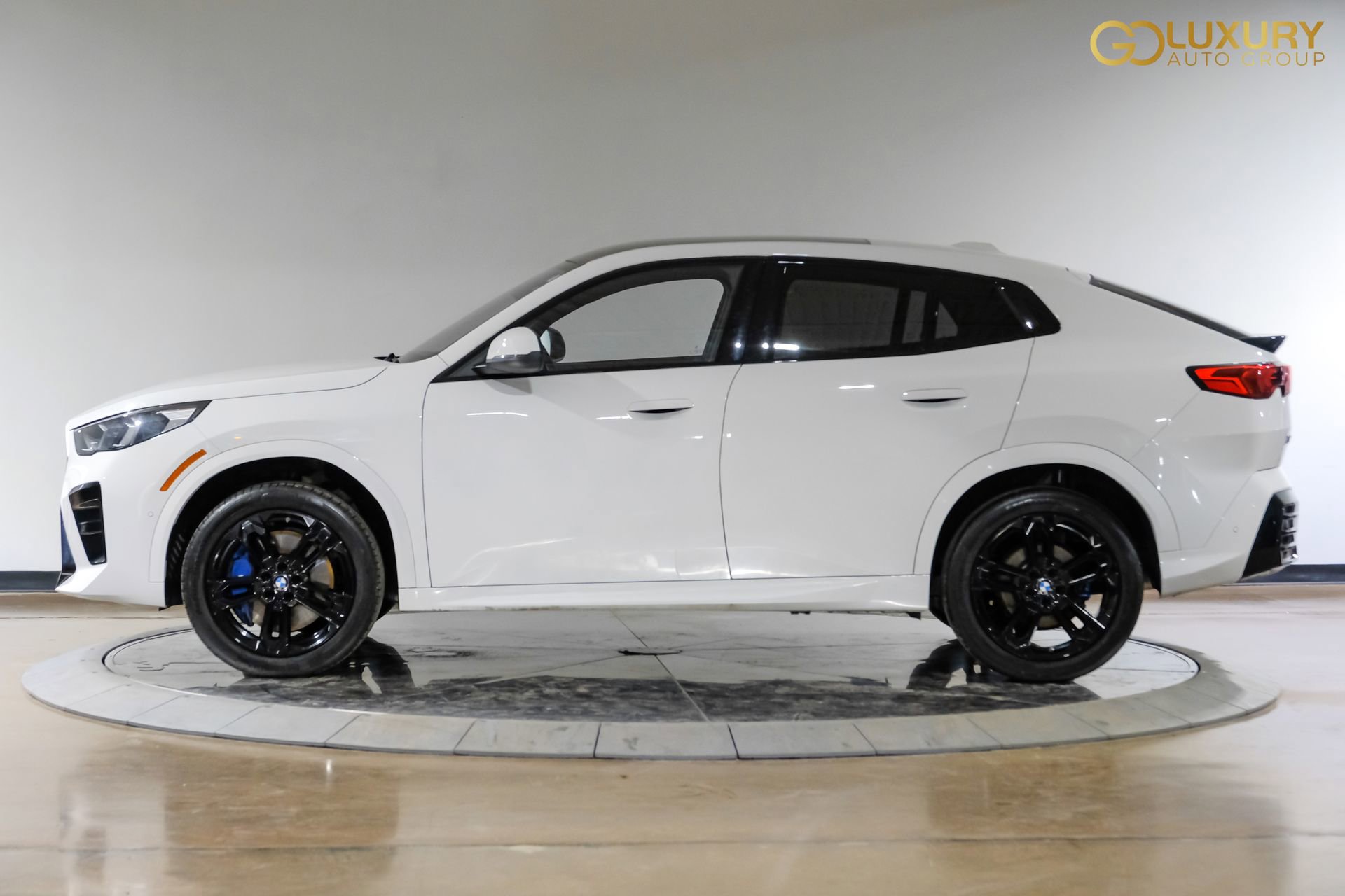 Used 2026 BMW X2 xDrive28i image 13