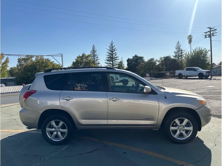 Used 2007 Toyota RAV4 Limited FWD image 6