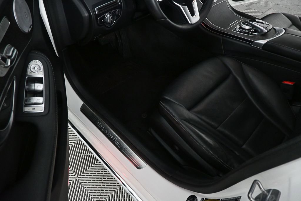 Certified 2019 Mercedes-Benz C 300 4MATIC Sedan image 7