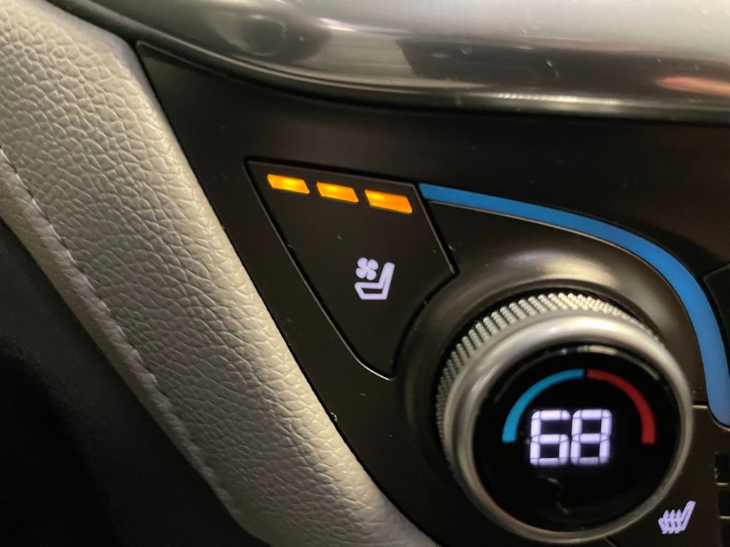 Used 2018 Chevrolet Equinox Premier w/ LPO, Cargo Package image 24