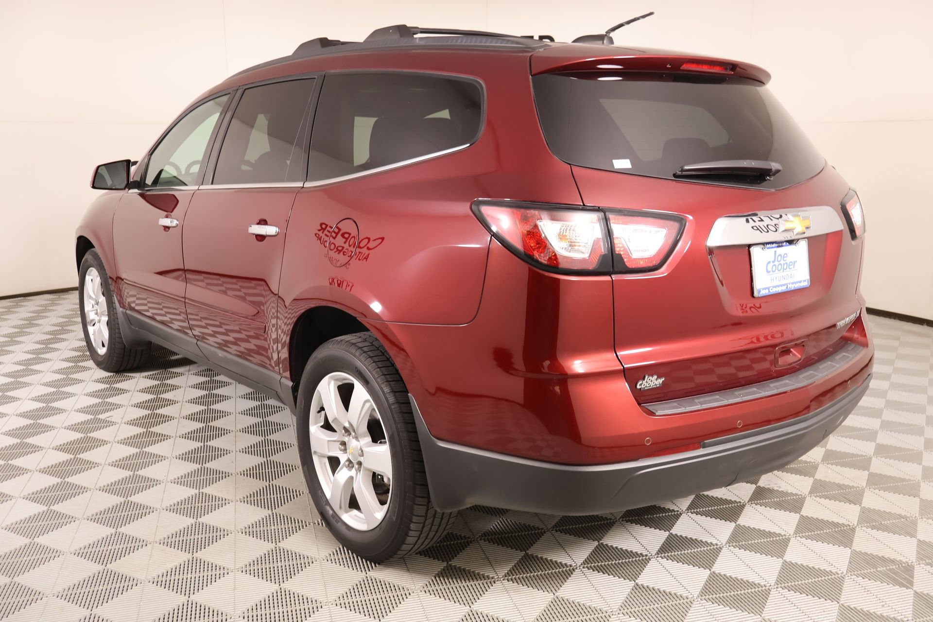 Used 2016 Chevrolet Traverse LT w/ Traveler's Package FWD image 24
