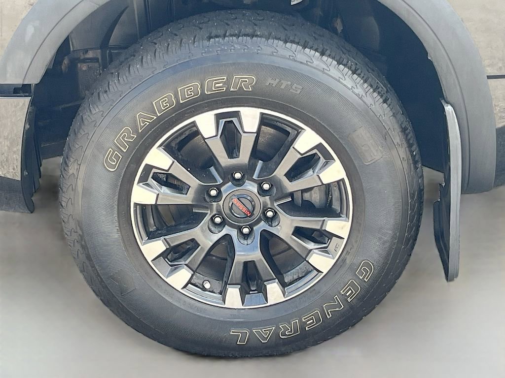 Used 2022 Nissan Titan PRO-4X w/ Pro-4x Convenience Package image 32