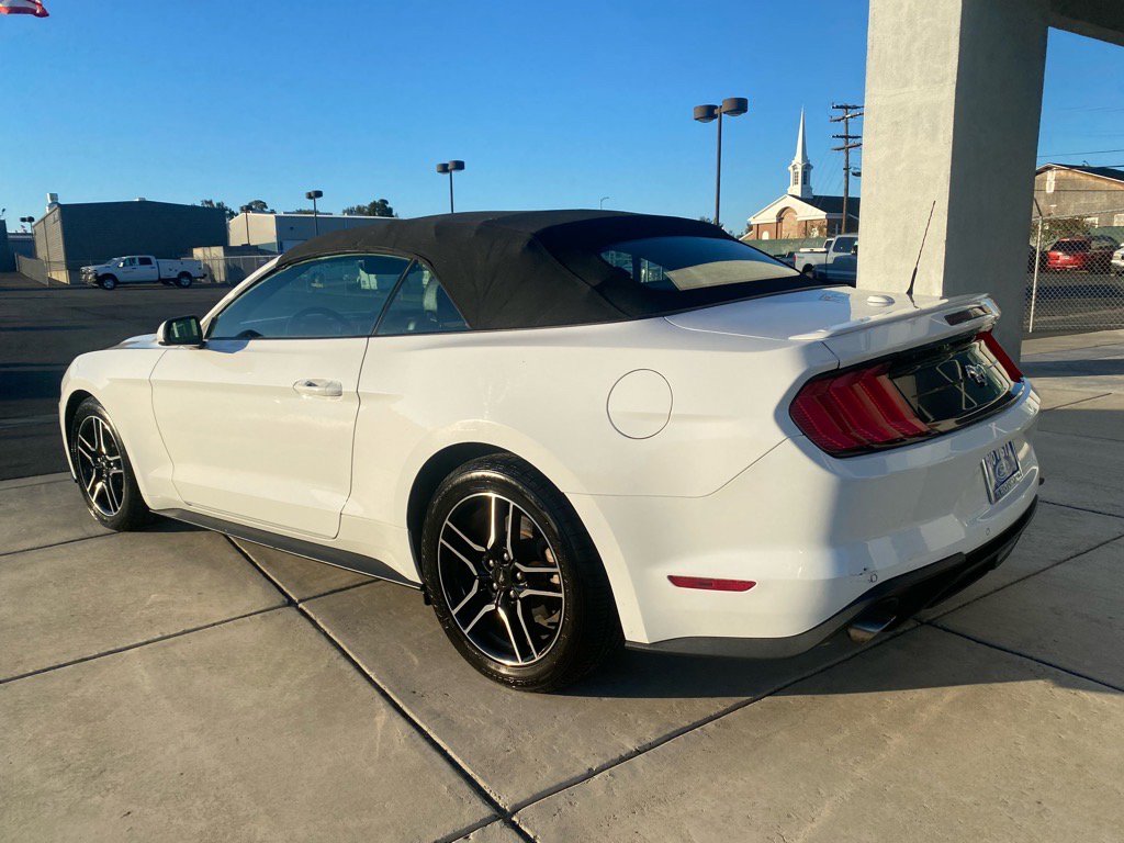 Used 2023 Ford Mustang Premium image 4