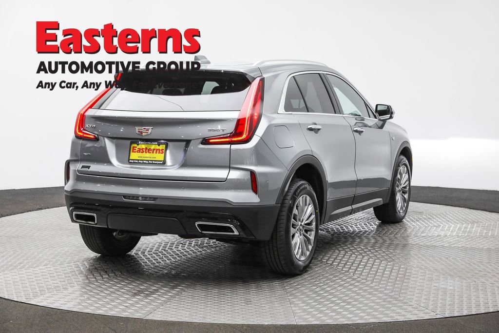 Used 2024 Cadillac XT4 Premium Luxury image 5