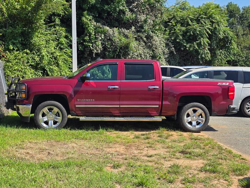 Used 2015 Chevrolet Silverado 1500 LTZ Z71 w/ LTZ Plus Package AWD/4WD image 7