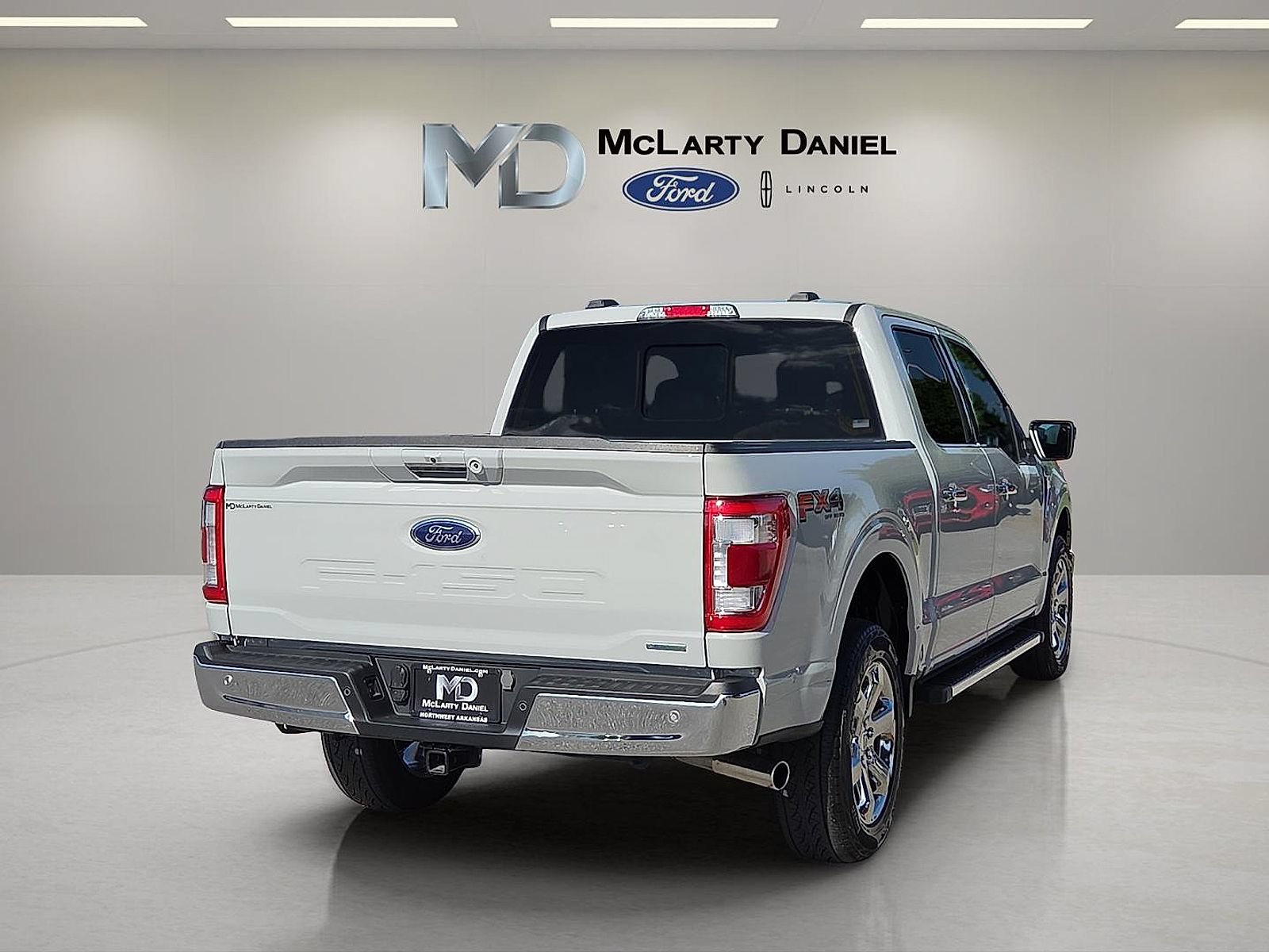 Certified 2023 Ford F150 Lariat w/ FX4 Off-Road Package AWD/4WD image 5