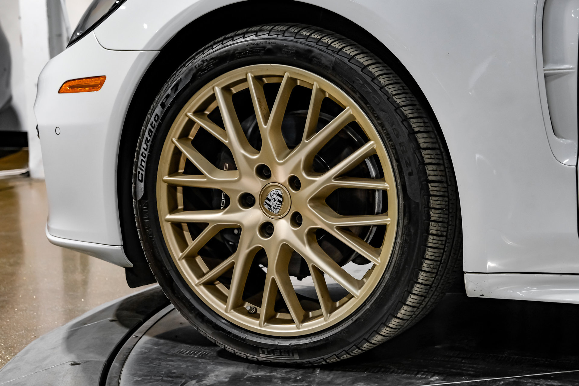 Used 2023 Porsche Panamera Platinum Edition w/ Sportdesign Package RWD image 64