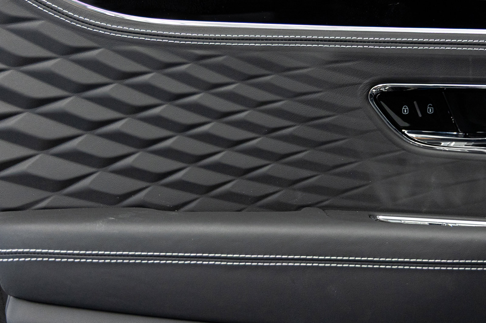 New 2026 Bentley Flying Spur Plug-In Hybrid AWD/4WD image 24