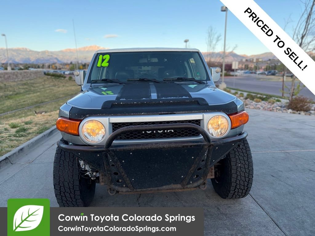 Used 2012 Toyota FJ Cruiser 4WD w/ Convenience Pkg video 2