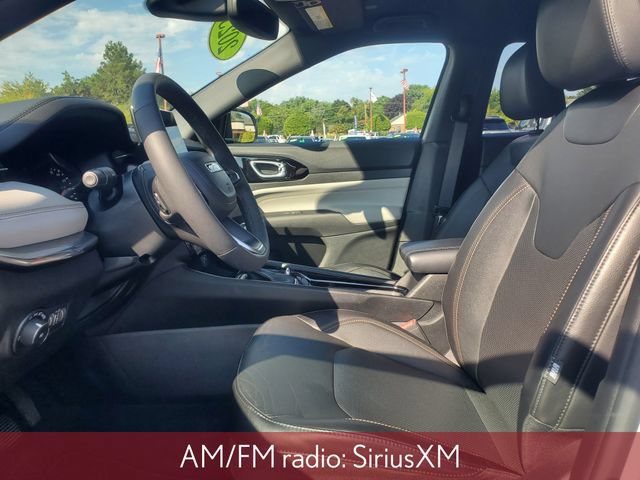 Used 2023 Jeep Compass Limited AWD/4WD image 6