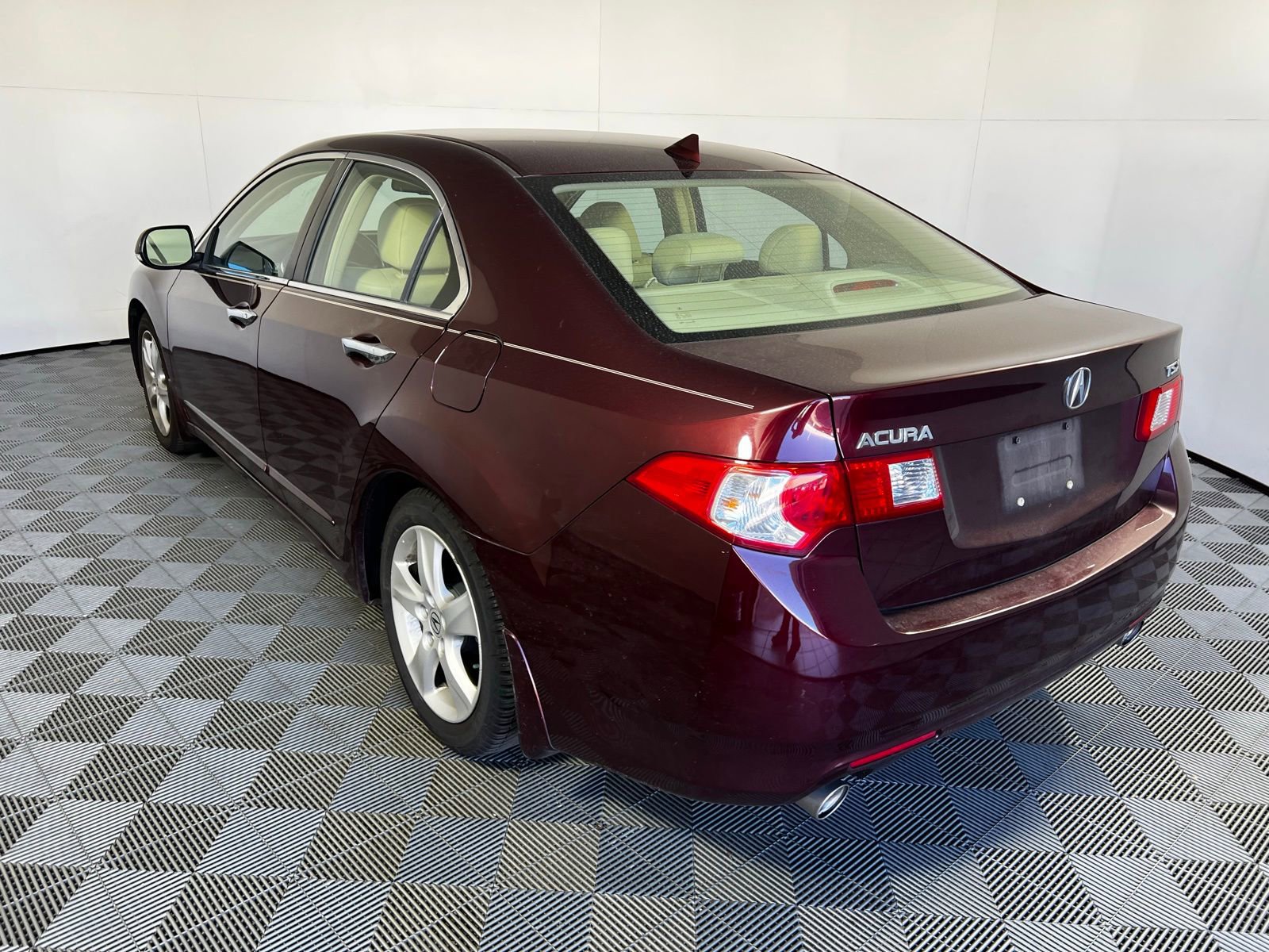 Used 2010 Acura TSX 2.4 image 7