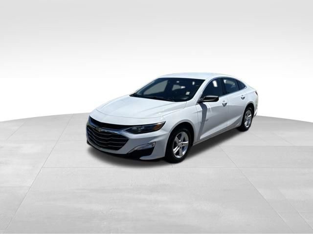 Used 2023 Chevrolet Malibu LS w/ LPO, Floor Liner Package FWD image 3