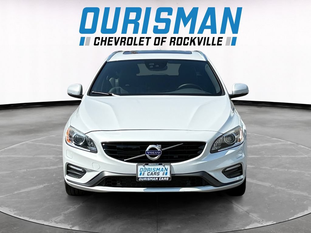 Used 2017 Volvo V60 T6 R-Design Platinum w/ Climate Package AWD/4WD image 8