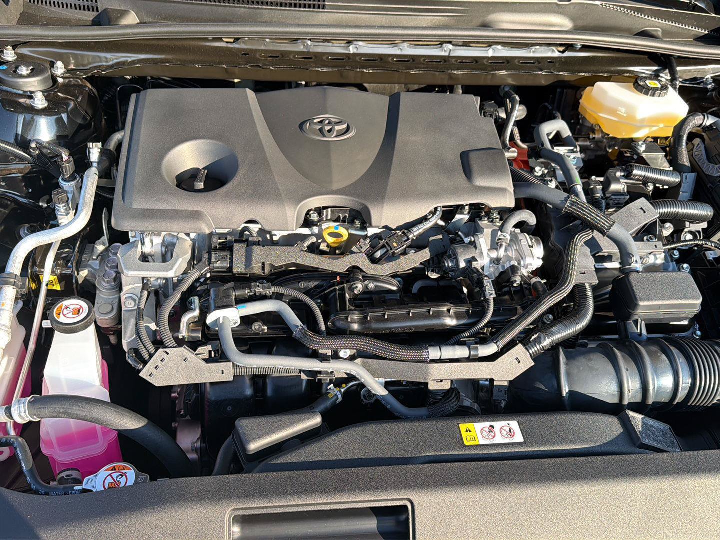 New 2026 Toyota Camry SE FWD image 32