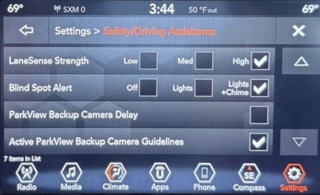 Used 2021 Jeep Renegade Sport w/ Sport Appearance Group AWD/4WD image 24