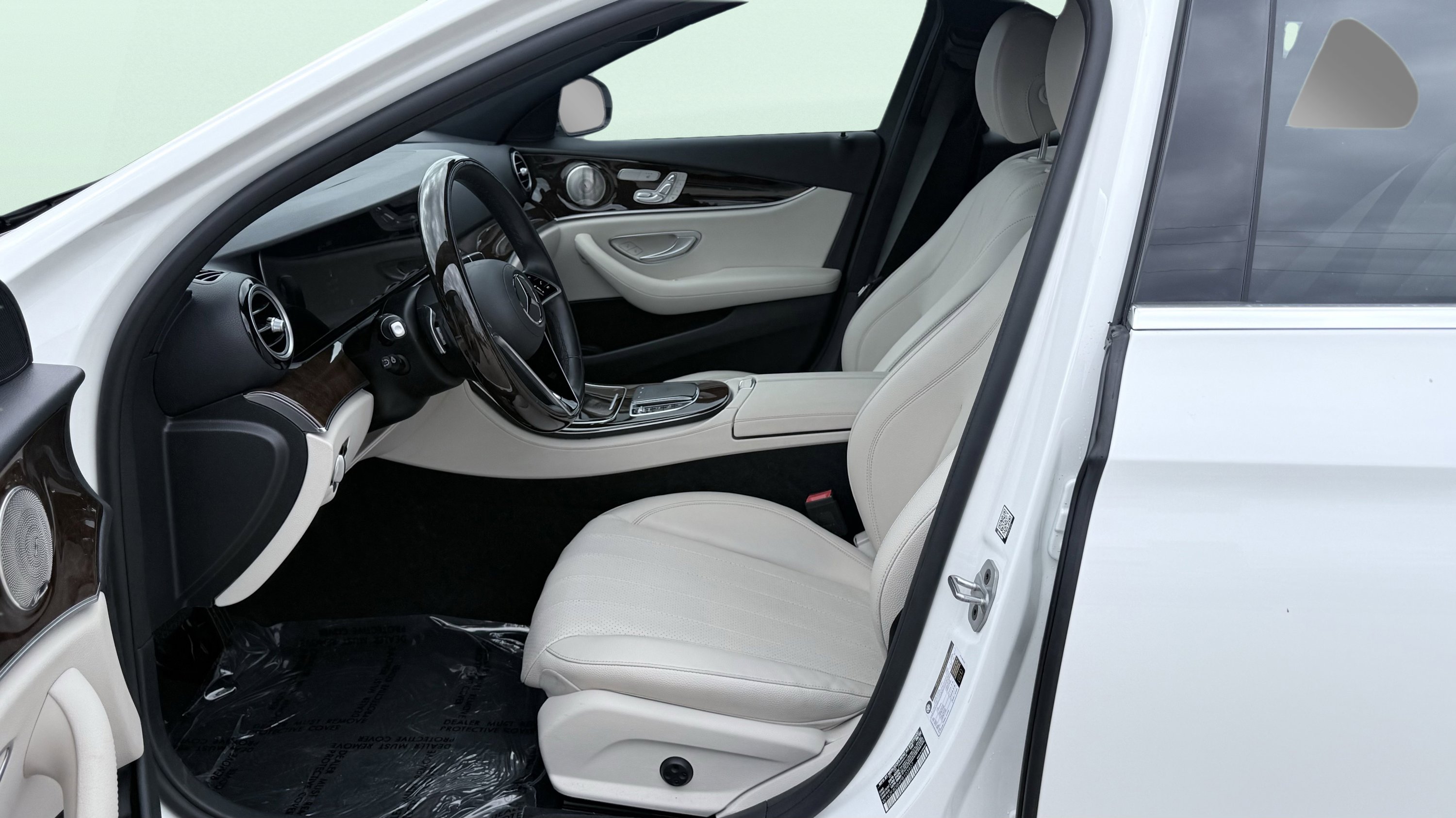 Used 2023 Mercedes-Benz E 350 Sedan image 22