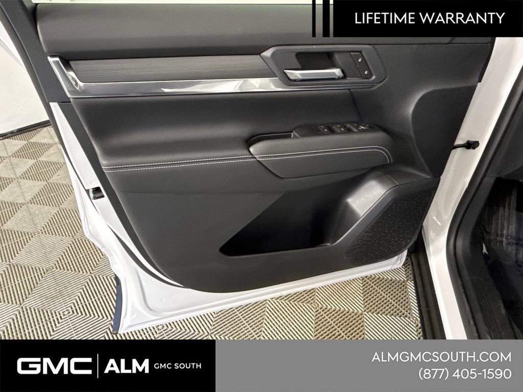 New 2026 GMC Terrain Elevation w/ Black Edition image 12