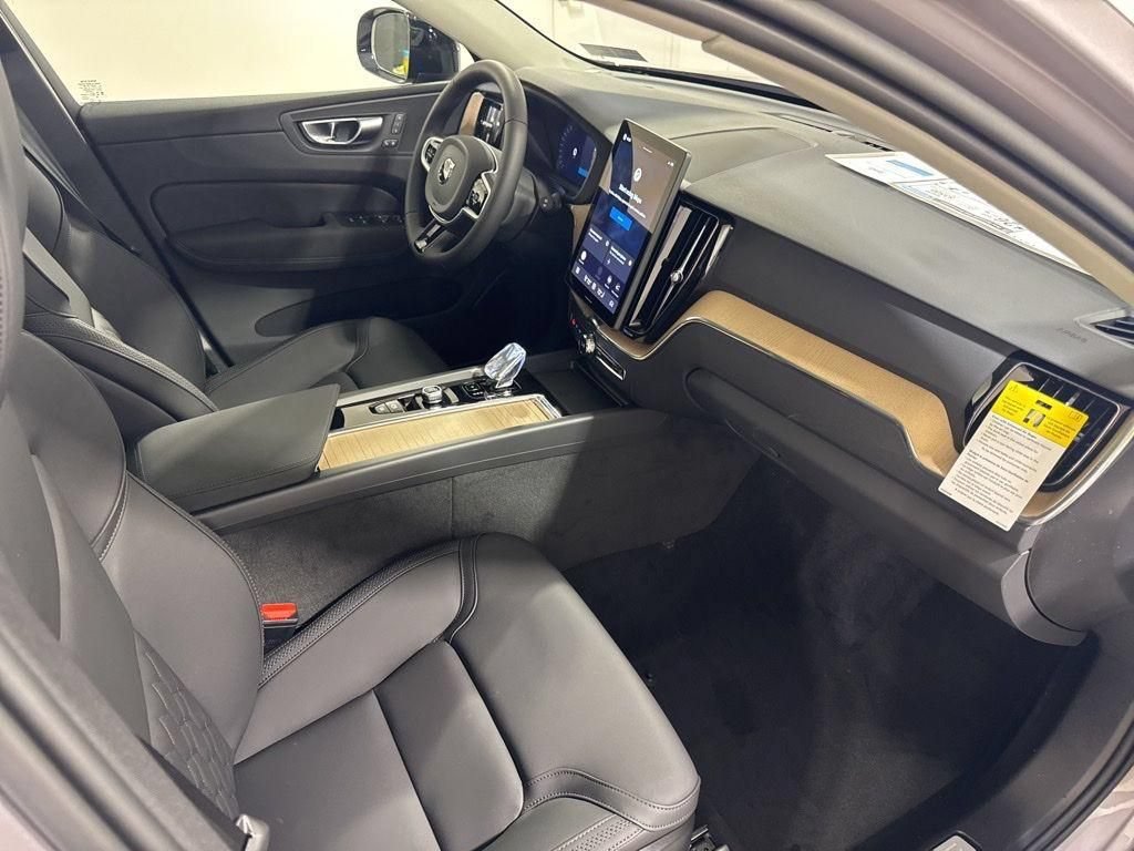 New 2026 Volvo XC60 B5 Plus w/ Protection Package Premier AWD/4WD image 27
