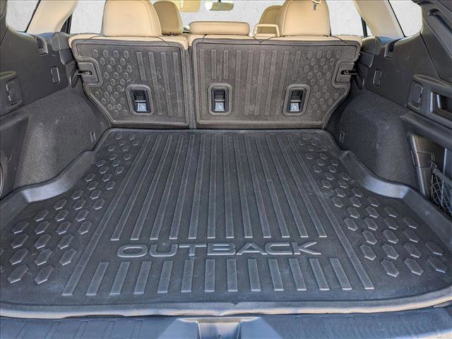 Certified 2022 Subaru Outback Limited image 5
