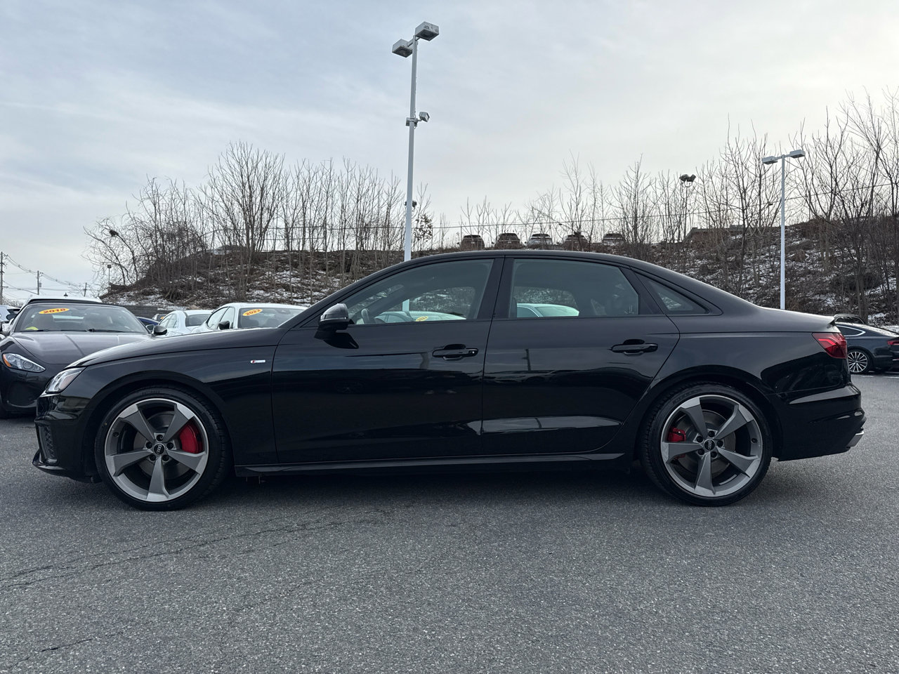 Used 2022 Audi A4 2.0T Premium Plus w/ Premium Plus Package image 3