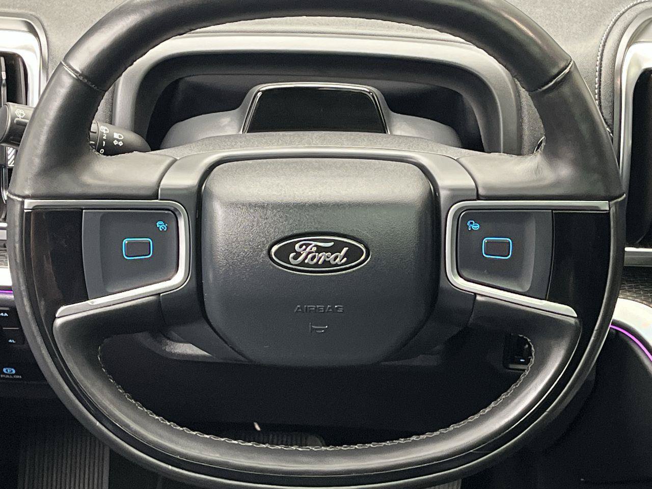 Certified 2025 Ford Expedition Max Platinum w/ Stealth Appearance Package AWD/4WD image 19