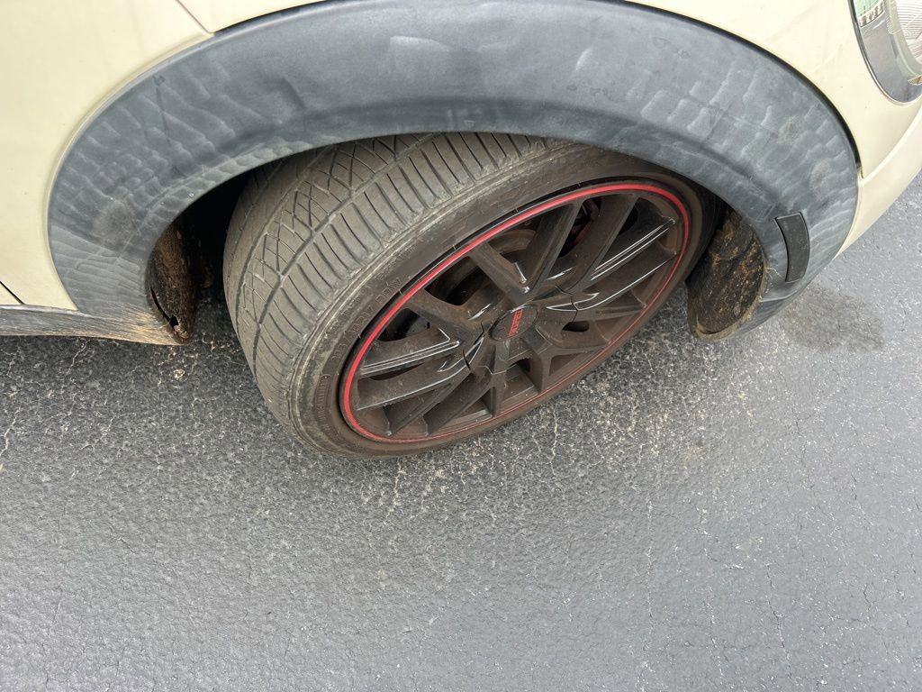 Used 2011 MINI Cooper S image 2