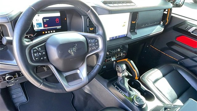 Used 2024 Ford Bronco Badlands image 16
