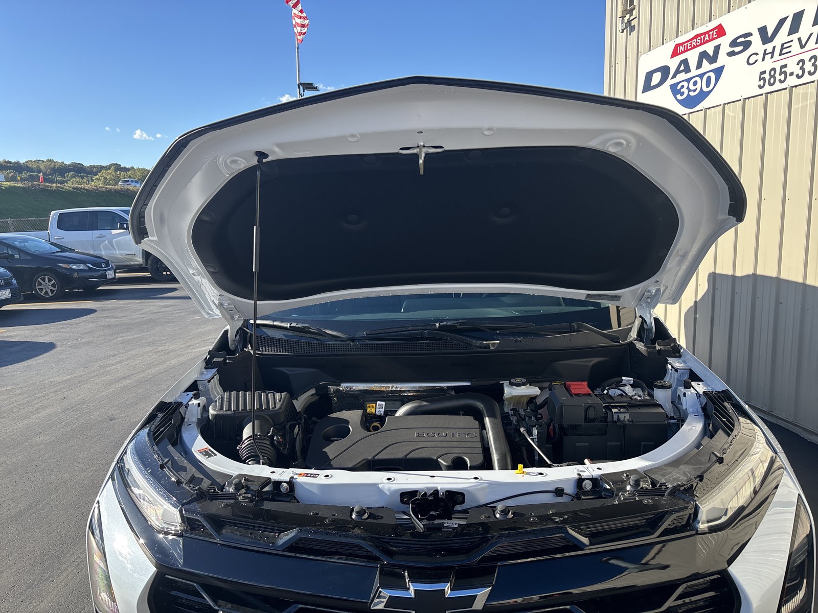 New 2027 Chevrolet Equinox RS w/ LPO, Floor Liner Package AWD/4WD image 10