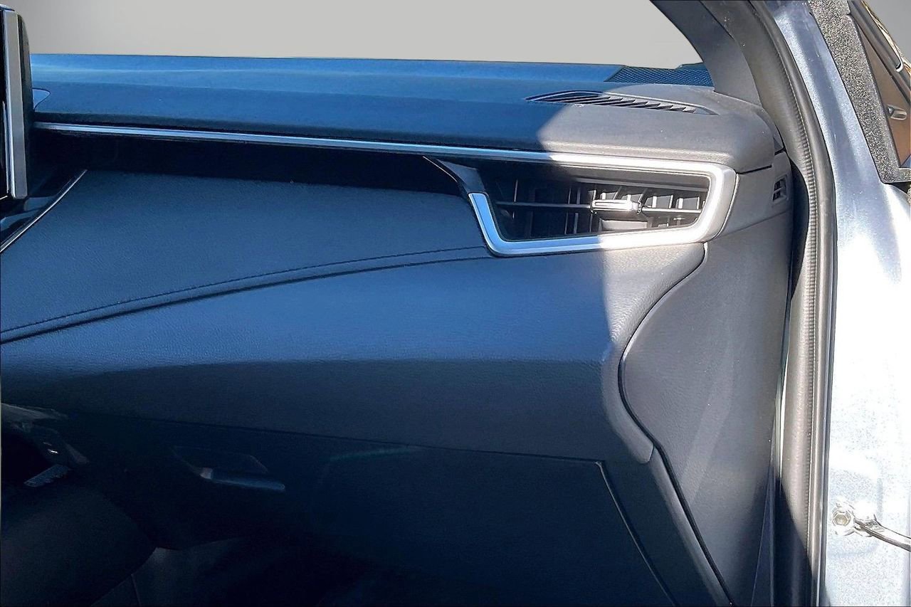 Used 2024 Toyota Corolla XSE image 19