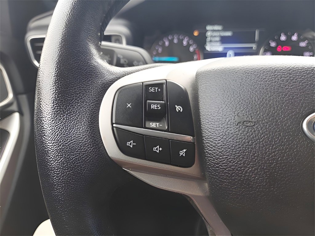 Used 2023 Ford Explorer XLT w/ Equipment Group 202A image 19