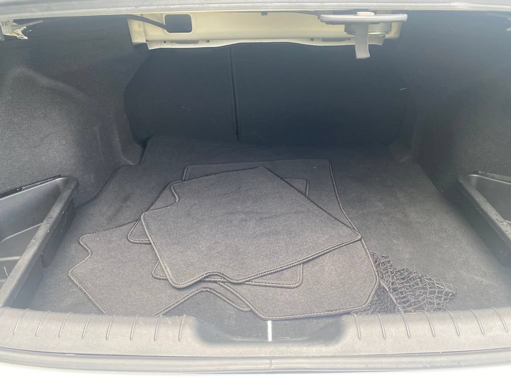 Certified 2024 Hyundai Elantra Limited FWD image 29