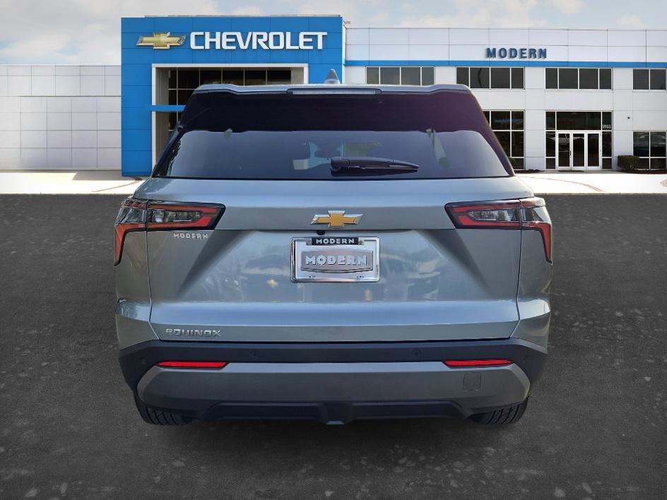 New 2026 Chevrolet Equinox LT w/ LPO, Floor Liner Package FWD image 4