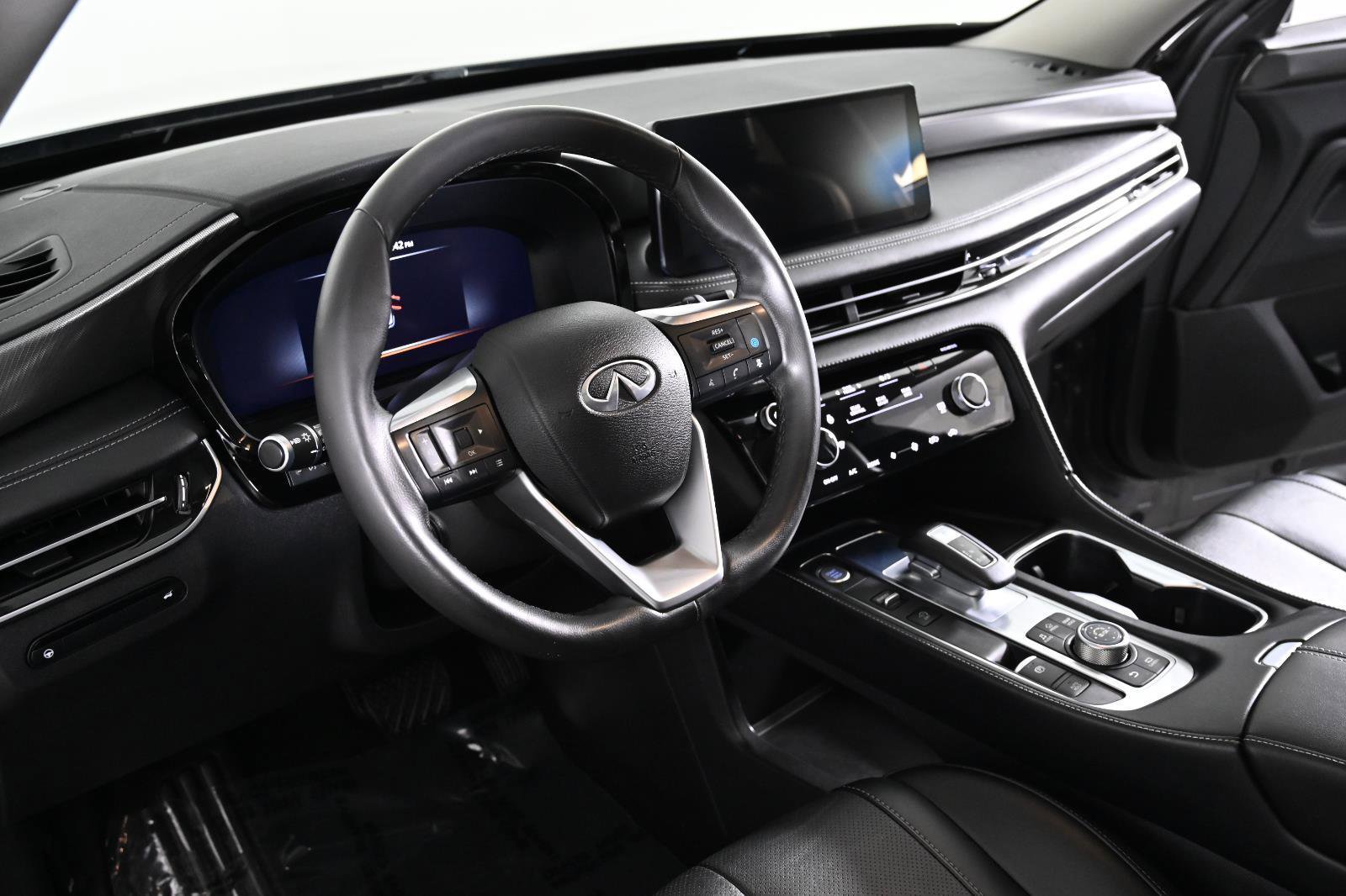 Used 2023 INFINITI QX60 Luxe AWD/4WD image 9