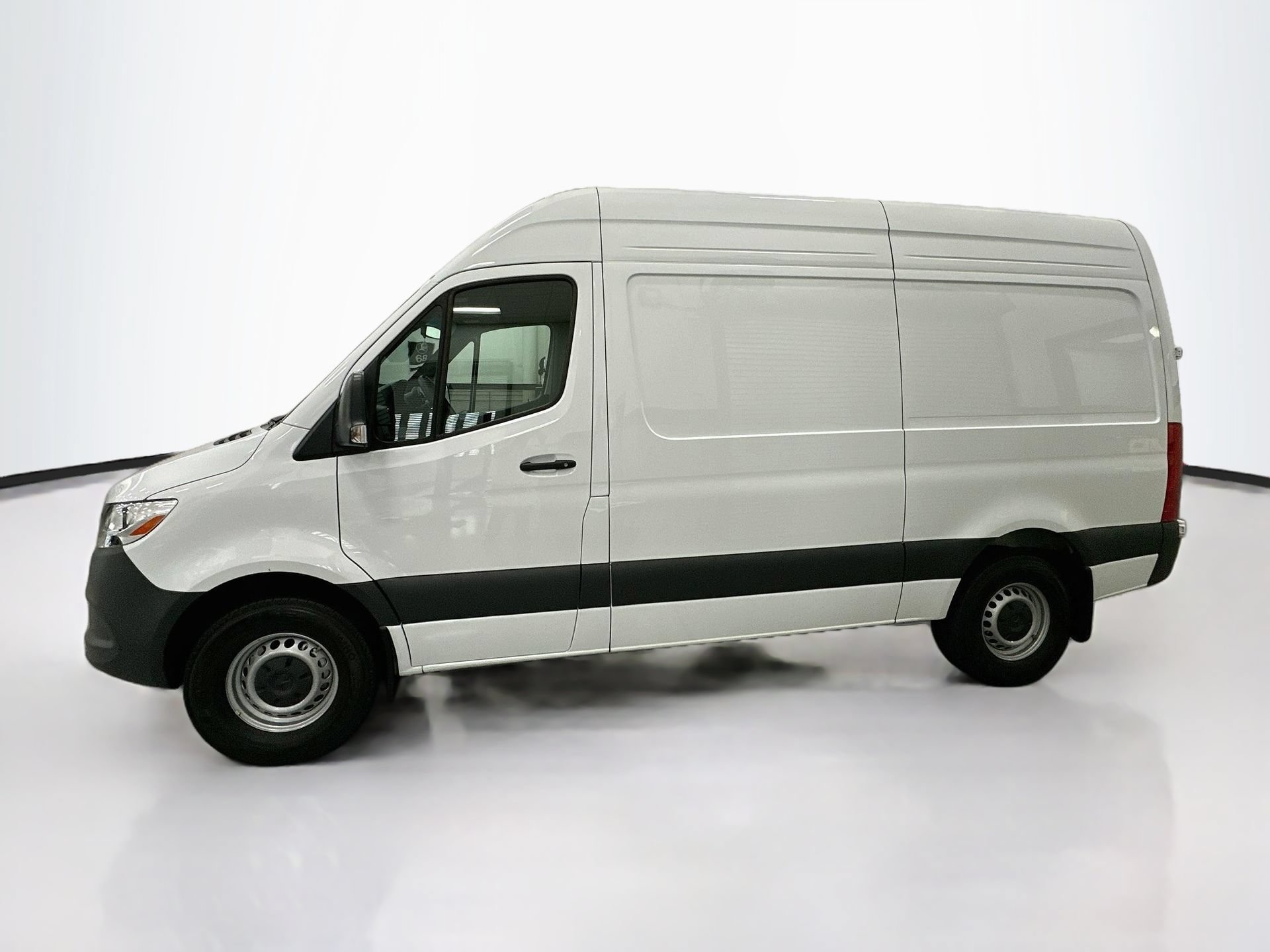 Used 2026 Mercedes-Benz Sprinter 2500 image 5