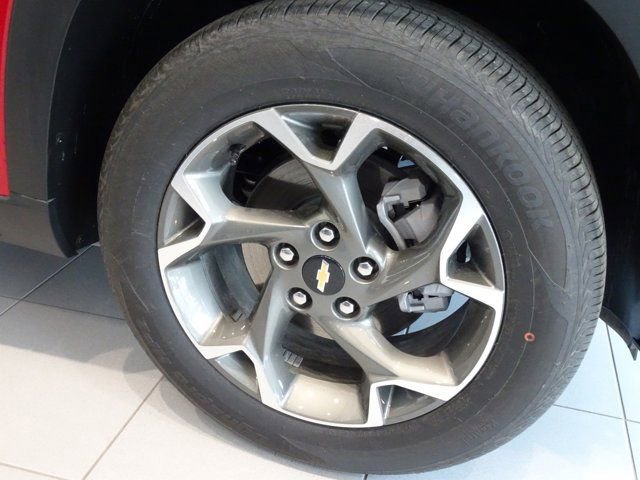 New 2026 Chevrolet Trax LT w/ Driver Confidence Package image 12