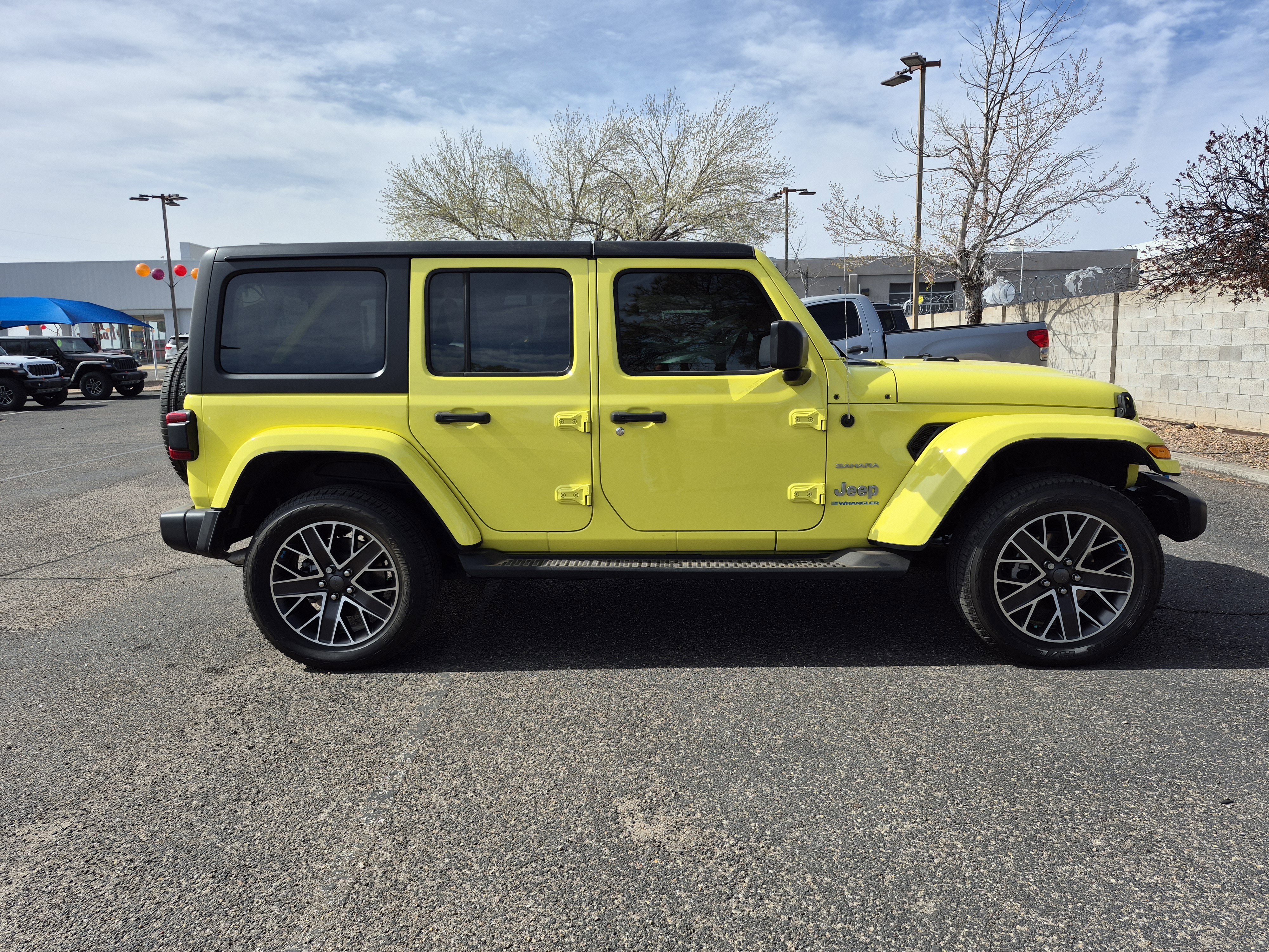 Used 2023 Jeep Wrangler Sahara 4xe image 8
